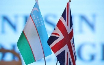 флаги Великобритания и Узбекистан