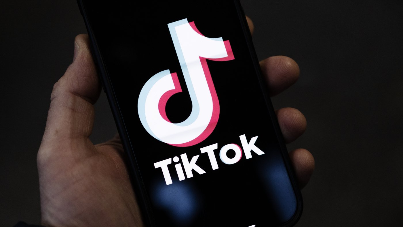 O‘zbekistonda “gullayotgan” TikTok qaramlikni keltirib chiqarishi tan olindi