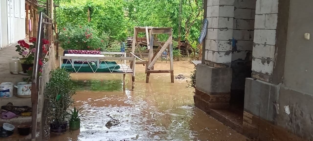 Водий ва воҳага сел келди. Андижонда икки бола ҳалок бўлди