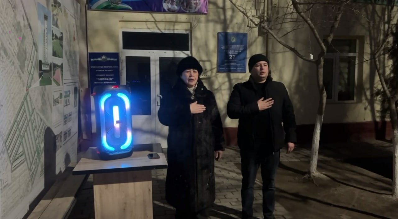 Иши йўқ ит суғоради: Мадҳия куйлашга доир кўрсатма муҳокамаларга сабаб бўлмоқда