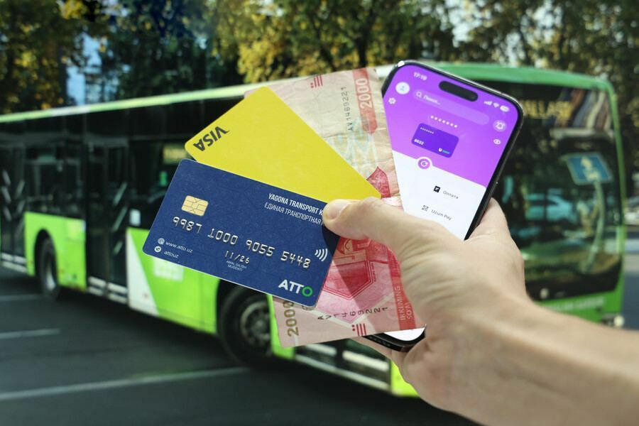 Xotin uchlikni tan oldi Bir becerdin, squelching mushuk bilan qattiq porno