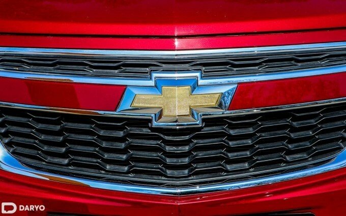 UzAuto Motors rahbari avtomobillar uchun navbatlarga izoh berdi