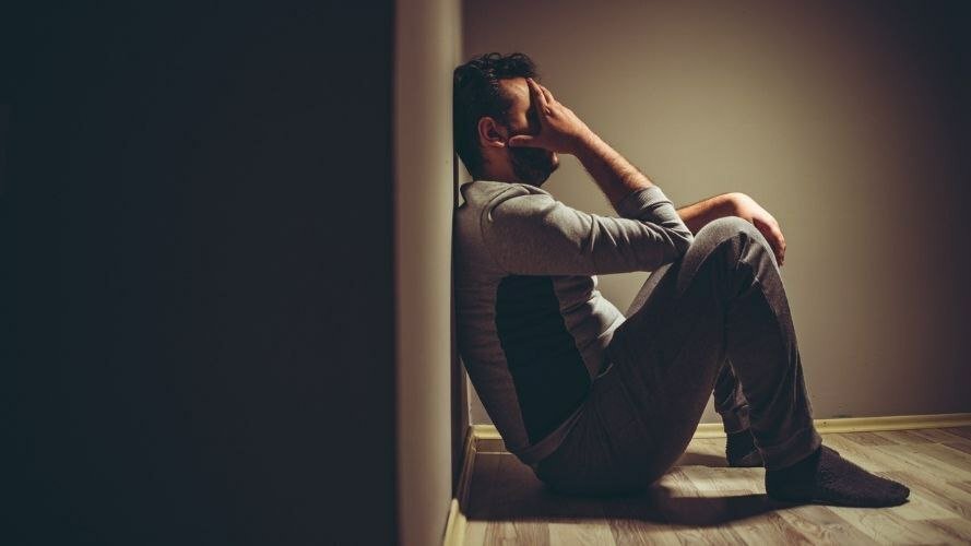 Insoniyatning kayfiyati tobora yomonlashib boryapti: G‘azab, qayg‘u va stress darajalari doimiy ravishda oshmoqda