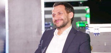 Санъатни тарк этган Жаҳонгир Отажонов президент бўлмоқчи (+видео)