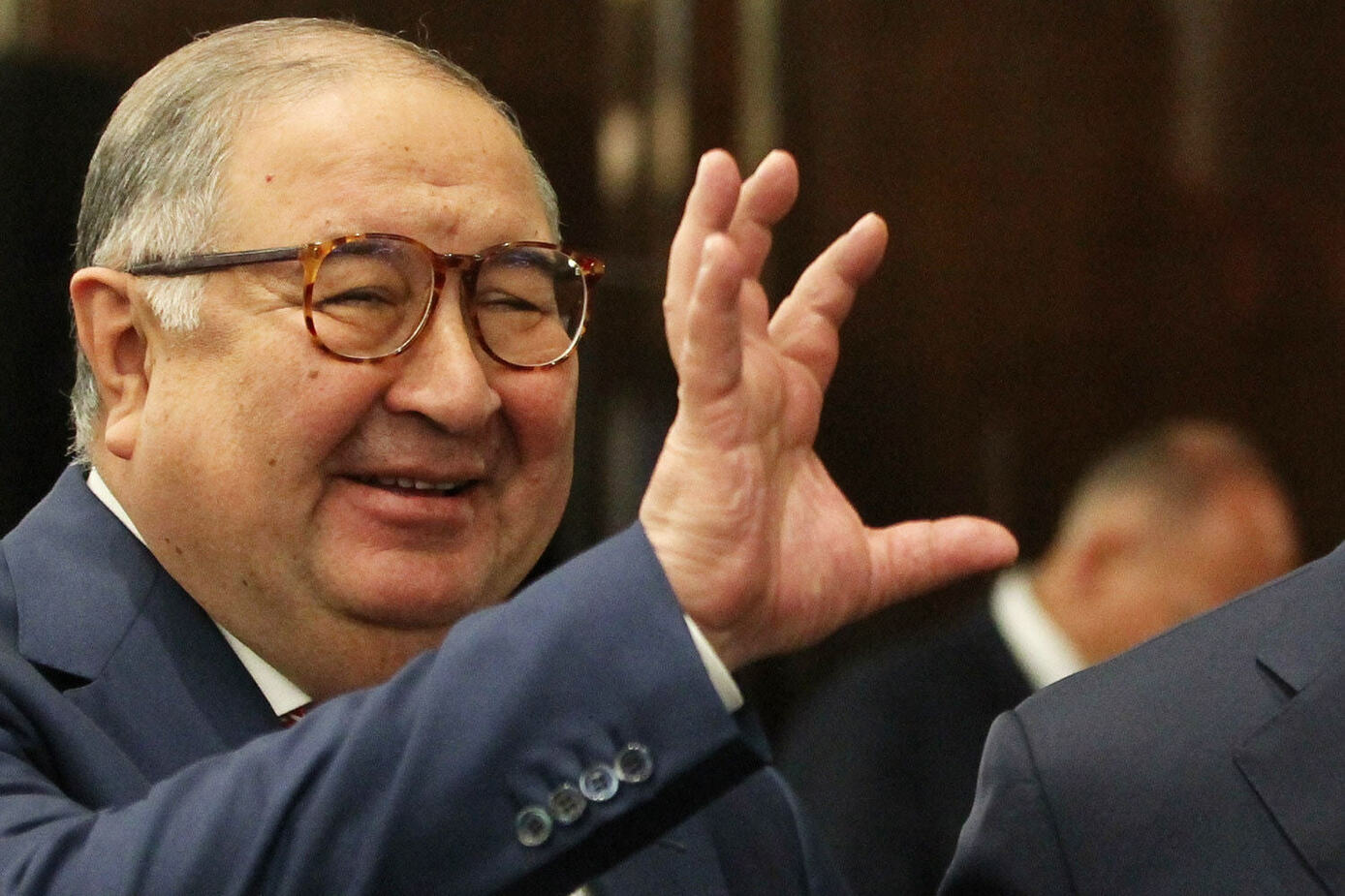 Aлишер Усмонов Ўзбекистонда рус тилини ривожлантиришга 5 млн. доллар ажратди