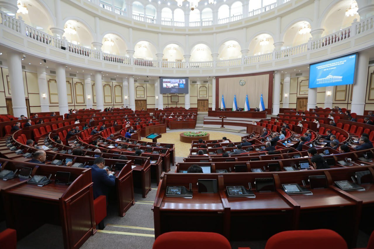 Депутаты поддержали в новом законопроекте усиление ответственности за многоженство