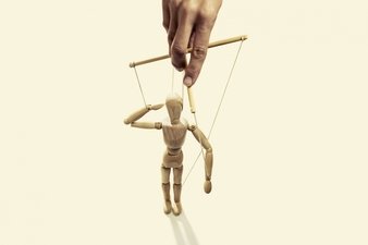 Праздничные скидки: реальная экономия или маркетинговый ход?