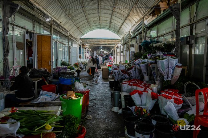 Bozor, ko‘cha, uy va yo‘l so‘ngida qalblarga — 8-mart O‘zbekiston "gulladi"