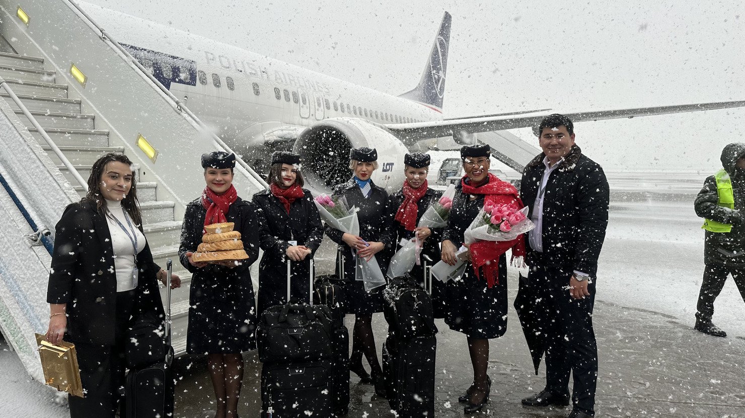 Польская авиакомпания LOT Polish Airlines запустила регулярные рейсы в ...