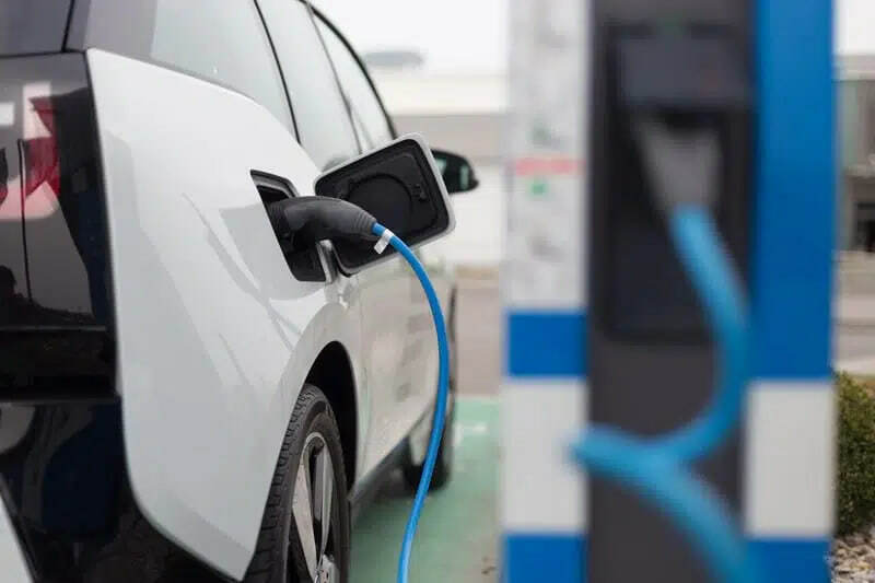 O‘zbekistonda elektr inqilobi: 16 foizlik kreditlar, taksistlar uchun imtiyozlar va byudjet kompensatsiyalari