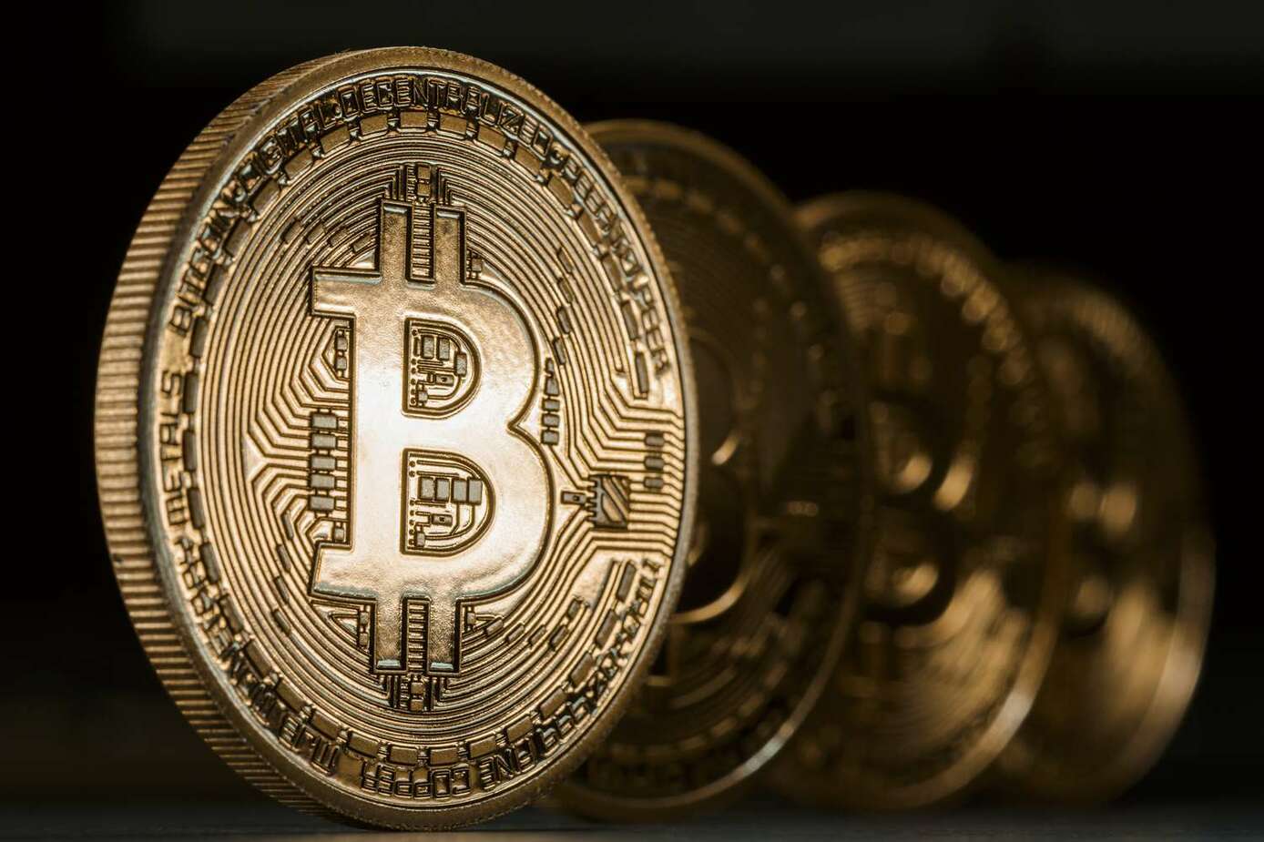 Katta qulashdan keyin Bitcoin kursi tarixiy rekord natijaga yaqinlashdi