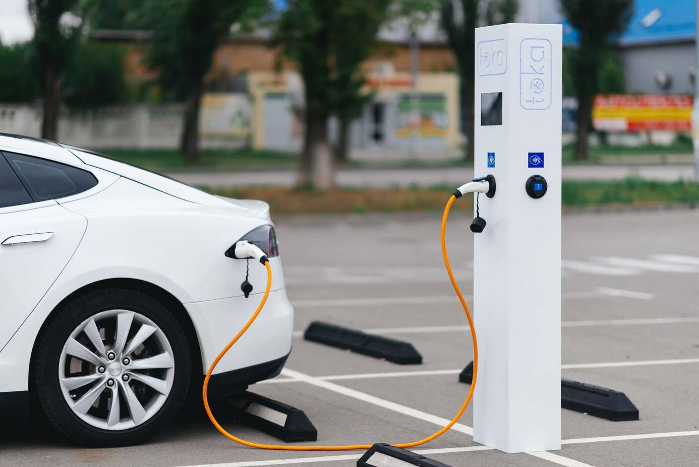 Elektromobillarning inson uchun zarari
