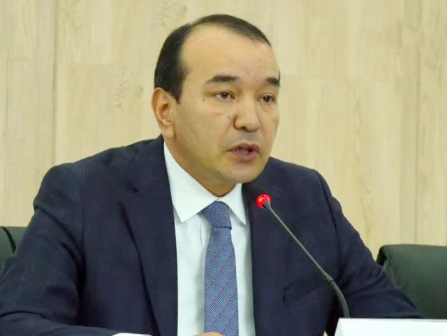 Madaniyat vaziri “trend”dan tushmayapti