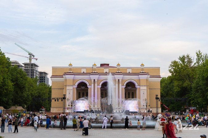 Сезон фонтанов открыт- фоторепортаж