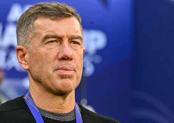 O‘zbekiston terma jamoasi bosh murabbiyi onkologik xastalik bilan kurashyaptimi?