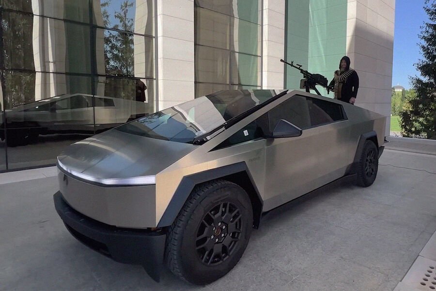 Mask Ramzan Qodirovga sovg‘a qilgan Cybertruck’ini o‘chirib qo‘ydi(mi?)