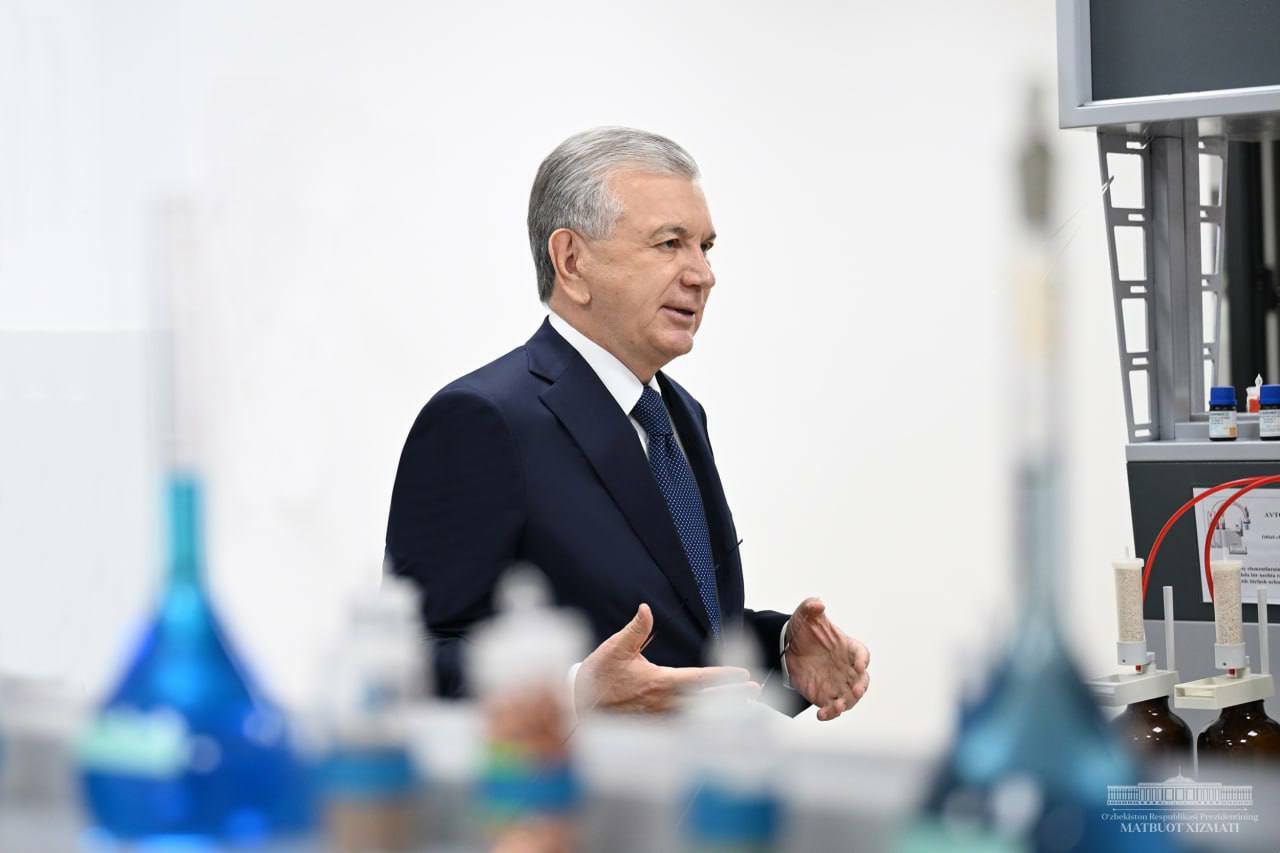 Shavkat Mirziyoyev: 1 500—2 000 dollardan kam maosh oladigan xorijdagi o‘zbeklar uchun shu yerda sharoit yaratishimiz kerak