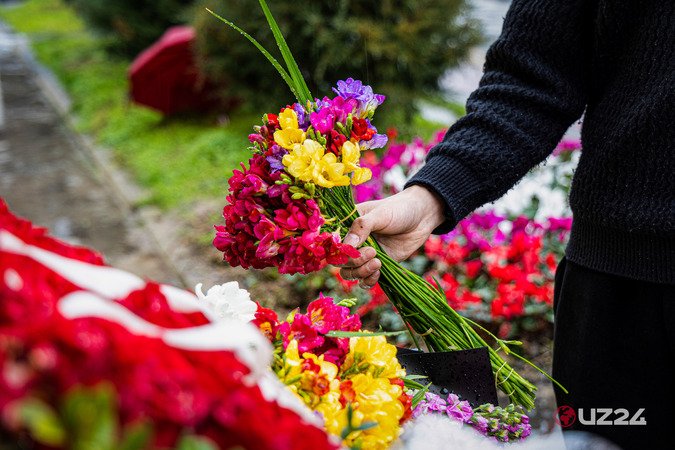 Xomanaiy va halok bo‘lgan bolalar xotirasiga Toshkentda gullar qo‘yildi
