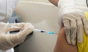 Ўзбекистонда Хитой вакцинасини олган кўнгиллиларга 100 доллардан бериляпти