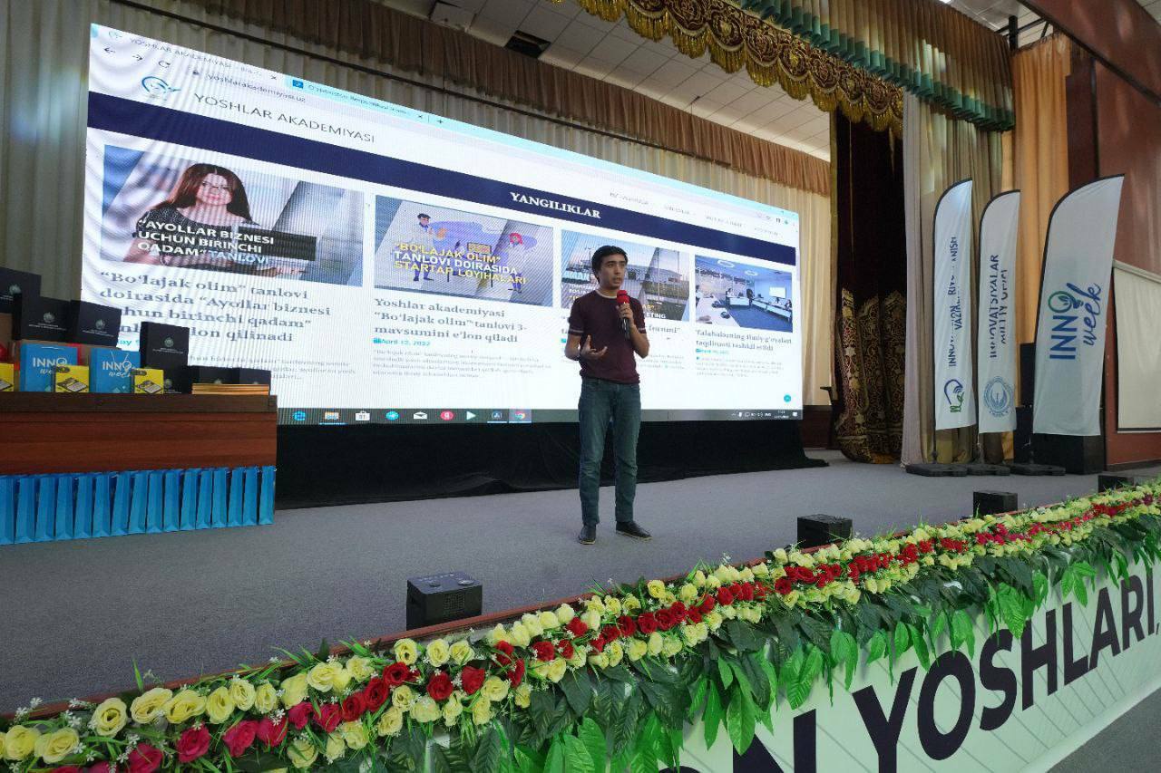 ⚡️“Innoweek-2022” hududiy ko’rgazmasi doirasida Farg’onalik yoshlarga yosh olim Ziyodilla Butahanovdan mahorat darslari.