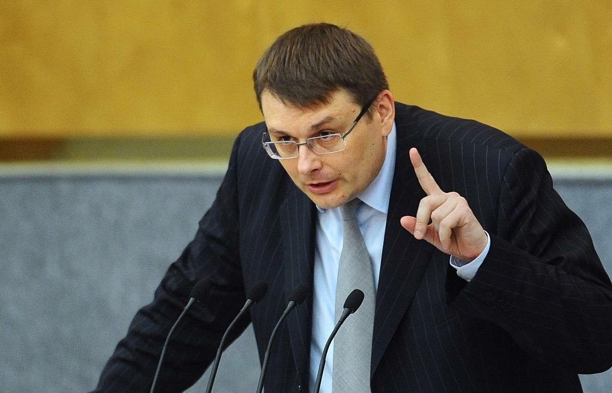 “Migrantlar bilan yashash Rossiya fuqarolari bilan yashashdan xavfsizroq”