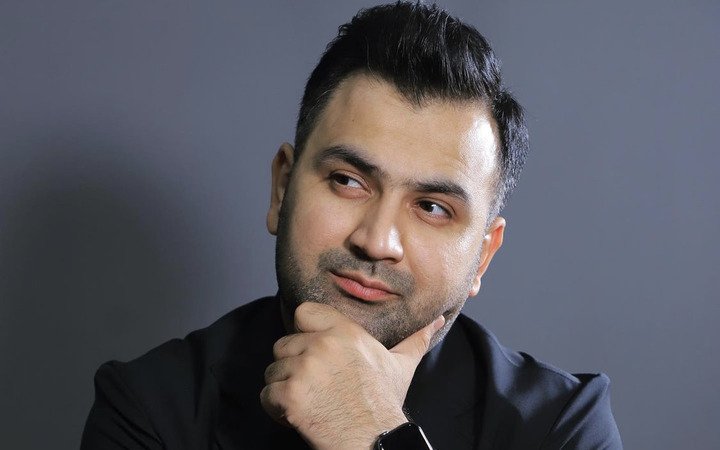 Певец Имрон (Imron singer)– исполнитель хитов «Той боло» и «Кормасам ...