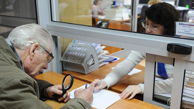 В Узбекистане количество официально работающих пенсионеров превысило 584 тысячи