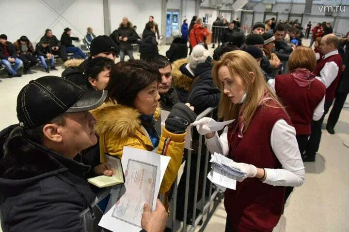 Rossiyadan migrantlarga nisbatan munosabatni tekshirish va to‘g‘irlash talab qilinmoqda