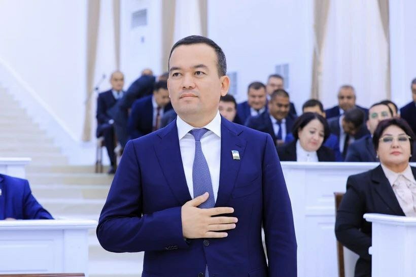 Surxondaryo hokimining tuman hokimlari va oʻrinbosarlariga 661 million soʻm mukofot puli ajratish haqidagi qarori bekor qilindi