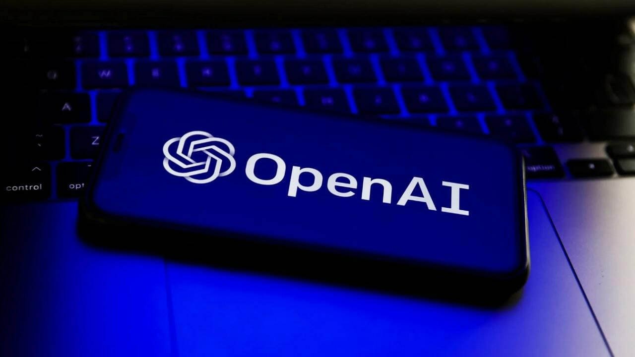 “OpenAI” inqilobiy smartfon ustida ishlamoqda