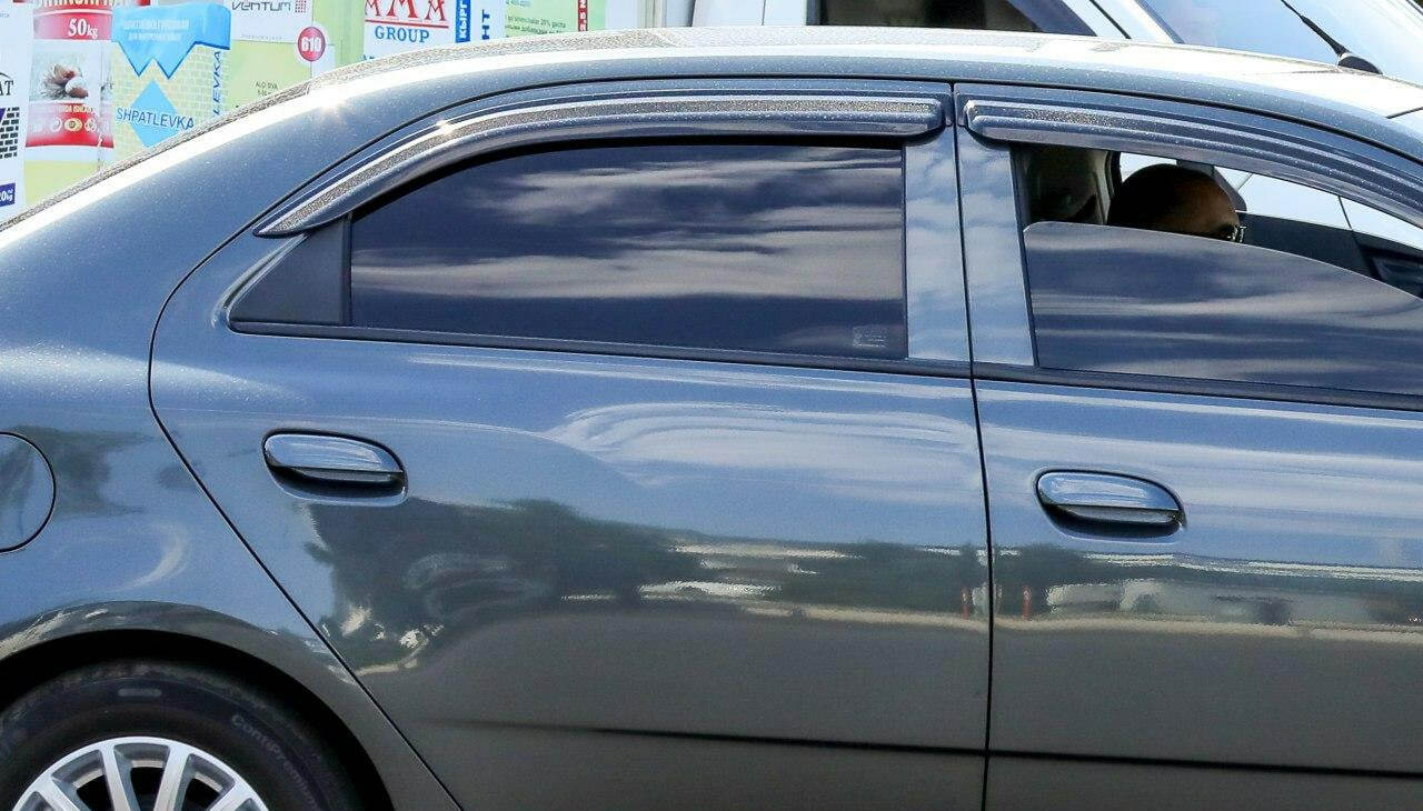Ular qarorlarni konditsionerli, salqin xonalarda chiqarishadi: Va jaziramadagi haydovchiga “narx 11 barobar pasaygan” deb hisobot berishadi