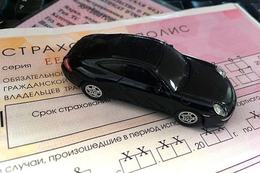 Суғурта полиси бўлмаса, автомобилни ушлаб туриш тартиби бекор бўлди. Сенаторлар яна бир қонунни маъқуллади1