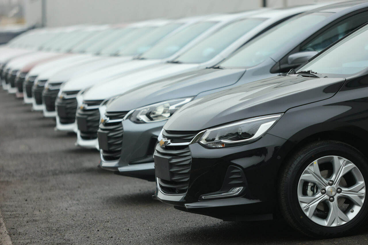 Chevrolet avtomobillarining O‘zbekiston va Rossiya bozoridagi narxlari orasida farq qanday?
