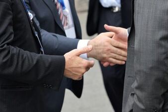 korrupsiya manfaatlar to