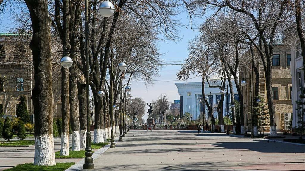 Qish kayfiyatidan yiroq fevral: Bahorgi kiyimlarni chiqarishga vaqt keldidmi?