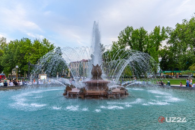 Сезон фонтанов открыт- фоторепортаж