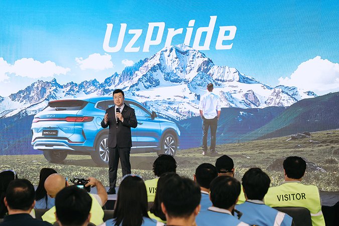 BYD o‘zbek tilidagi ovozli yordamchiga ega dunyodagi ilk avtomobil - SONG PLUS DM-i UzPride’ni taqdim etdi